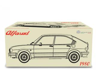 Alfa Romeo Alfasud 1.2 4 Porte 1980 VERDE ACQUA MET. Laudoracing 1:18 Resinemodell (Türen, Motorhaube... nicht zu öffnen!)